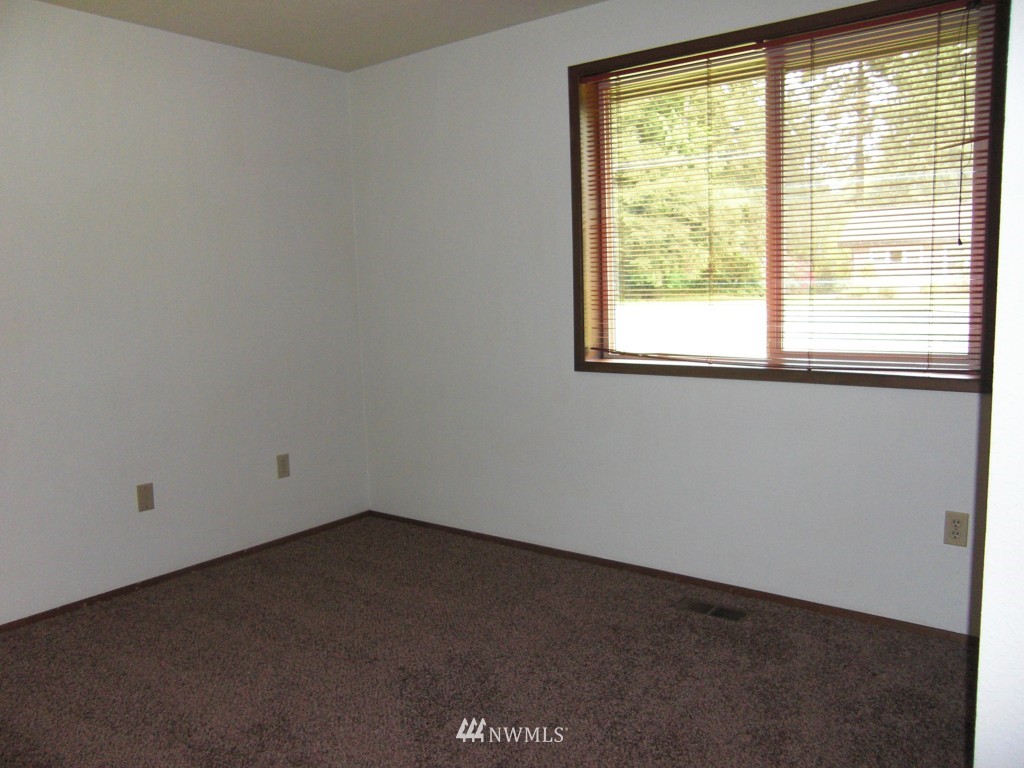2154 East Pole Road Everson, WA 98247 - Photo 14 of 16
