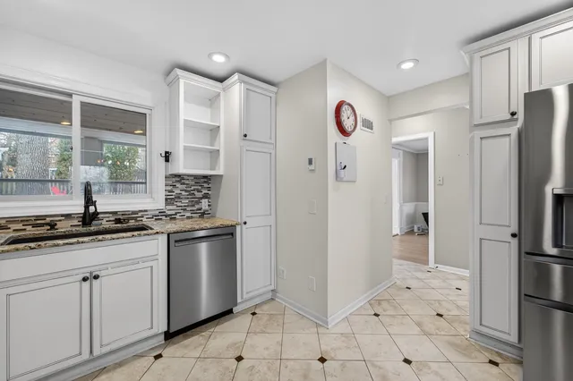 $899,000 | 4106 Hiawatha Drive, Madison, WI 53711