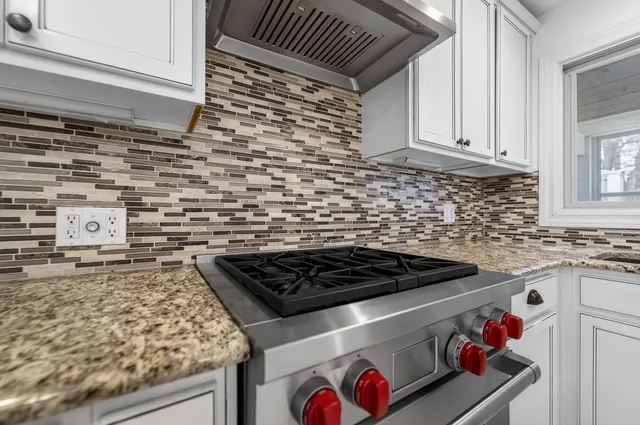 $899,000 | 4106 Hiawatha Drive, Madison, WI 53711