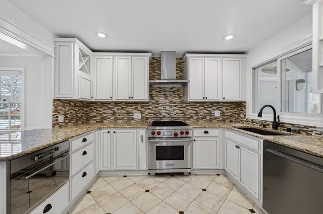 $899,000 | 4106 Hiawatha Drive, Madison, WI 53711