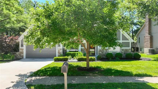 $420,000 | 8201 North Oregon Avenue, Kansas City, MO 64151