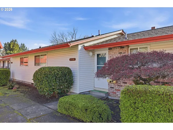 $169,000 | 2114 Southeast 148th Place, Portland, OR 97233