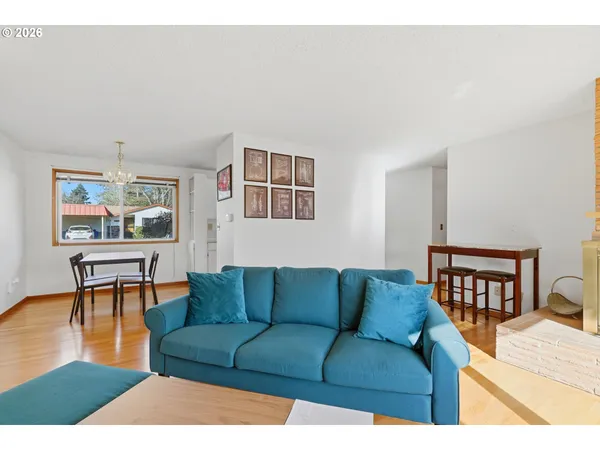 $169,000 | 2114 Southeast 148th Place, Portland, OR 97233