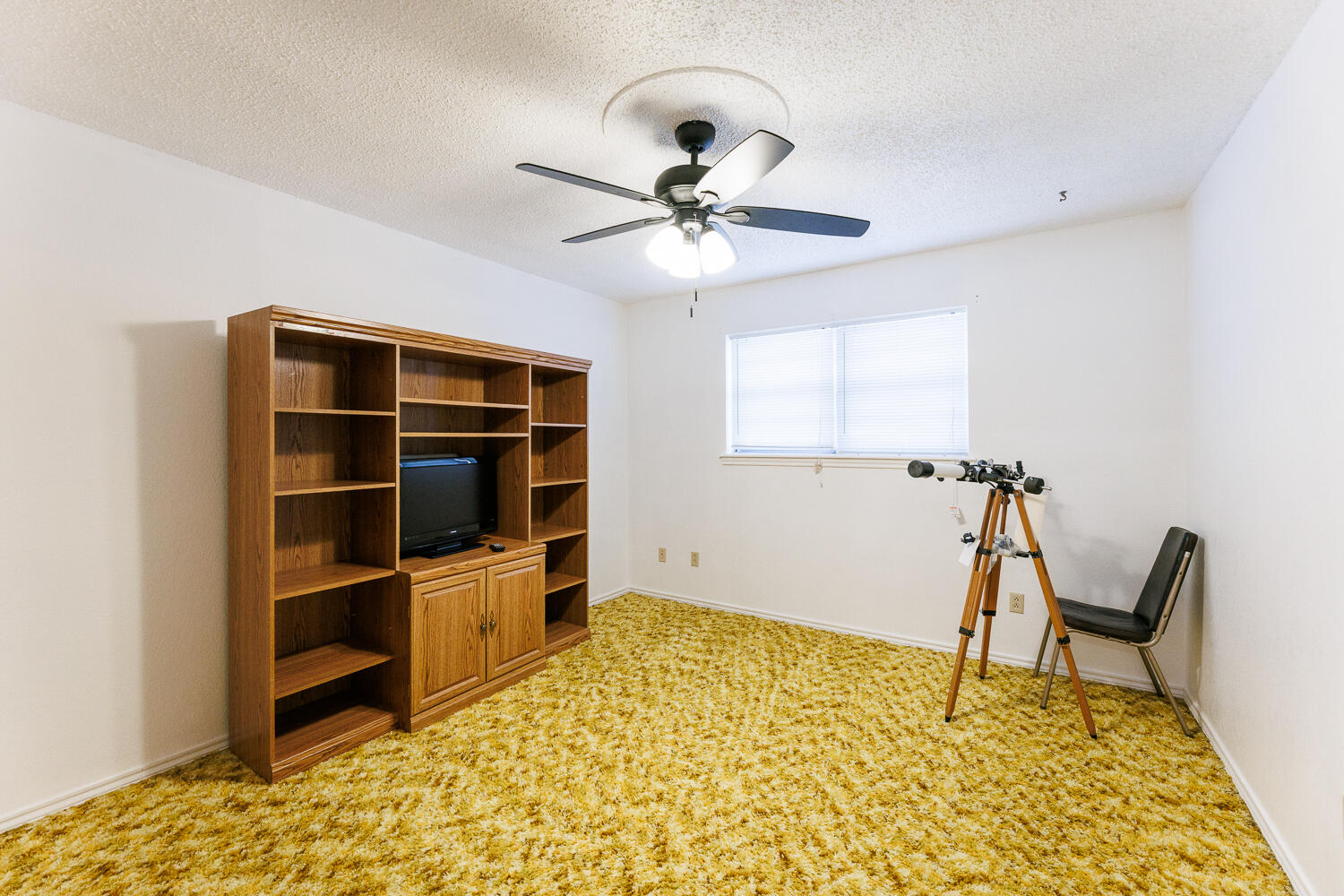4807 73rd Street Lubbock, TX 79424 - Photo 28 of 47 Second Bedroom