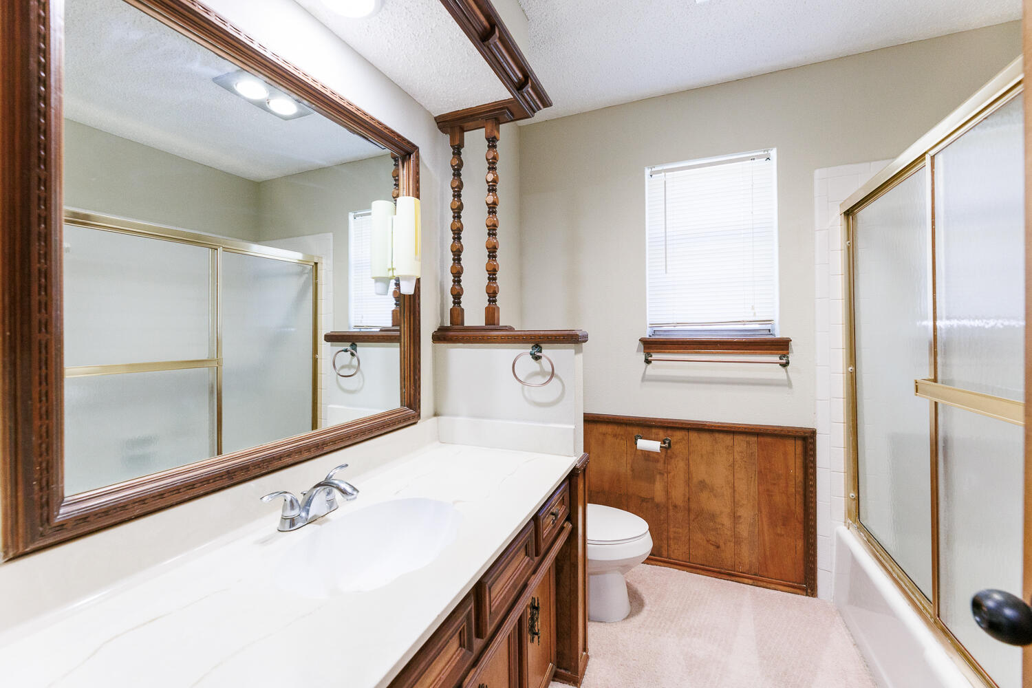4807 73rd Street Lubbock, TX 79424 - Photo 30 of 47 Second Bathroom