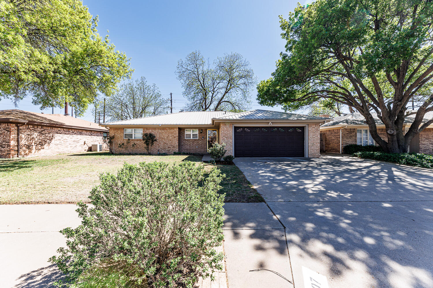 4807 73rd Street Lubbock, TX 79424 - Photo 47 of 47 Garage