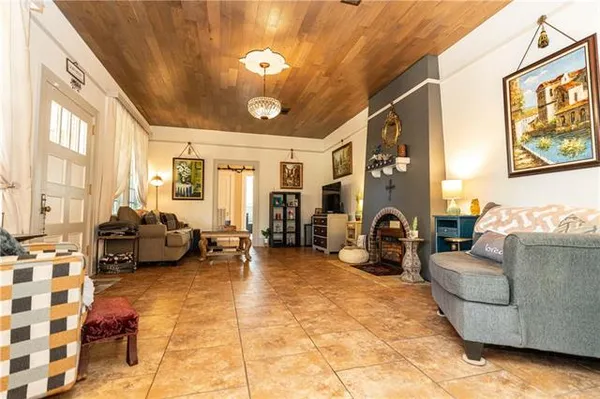 $325,000 | 525 North Laurel Street, Amite, LA 70422