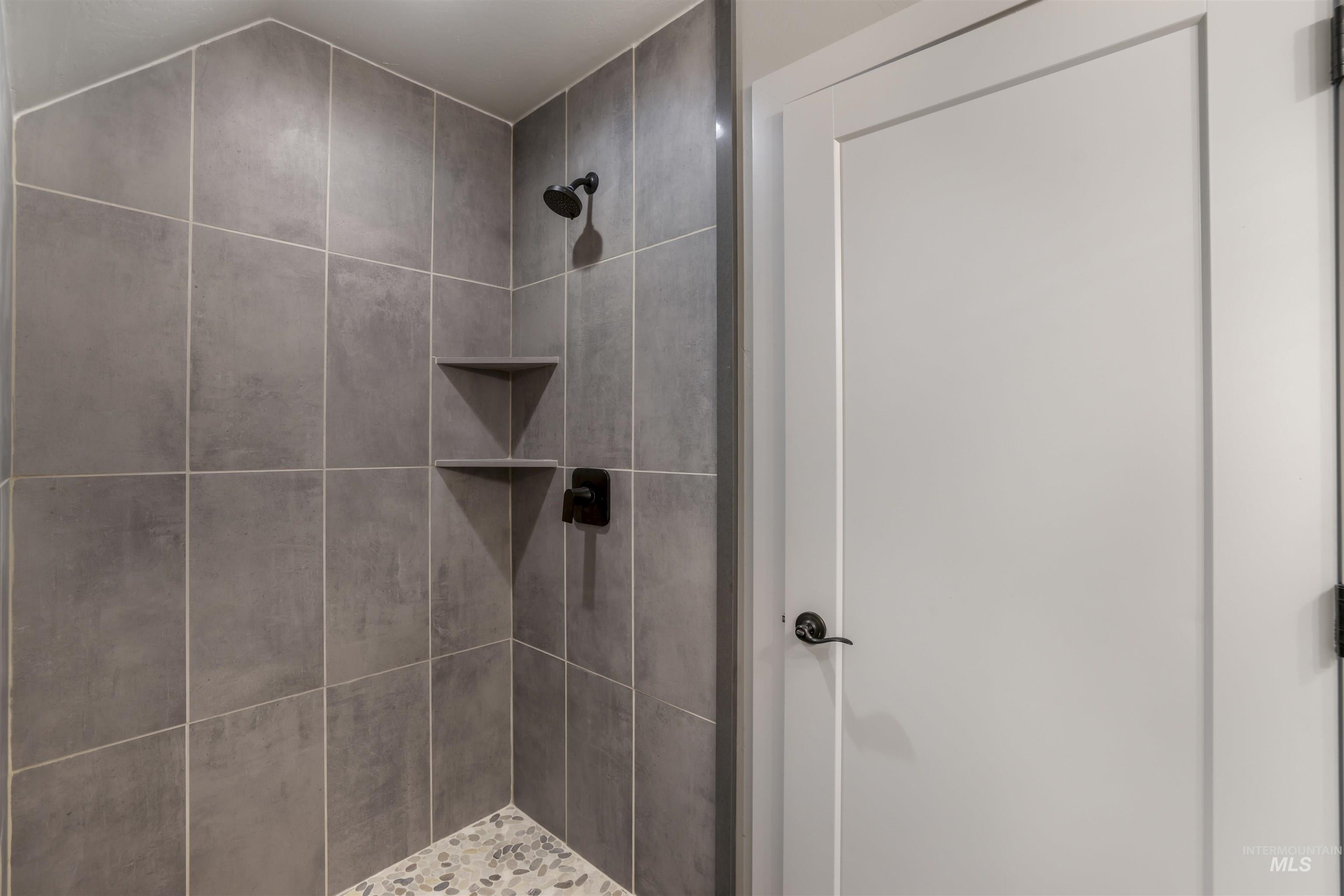 262 Ferdinand Circle Burley, ID 83318 - Photo 36 of 50 Full bathroom with a shower stall