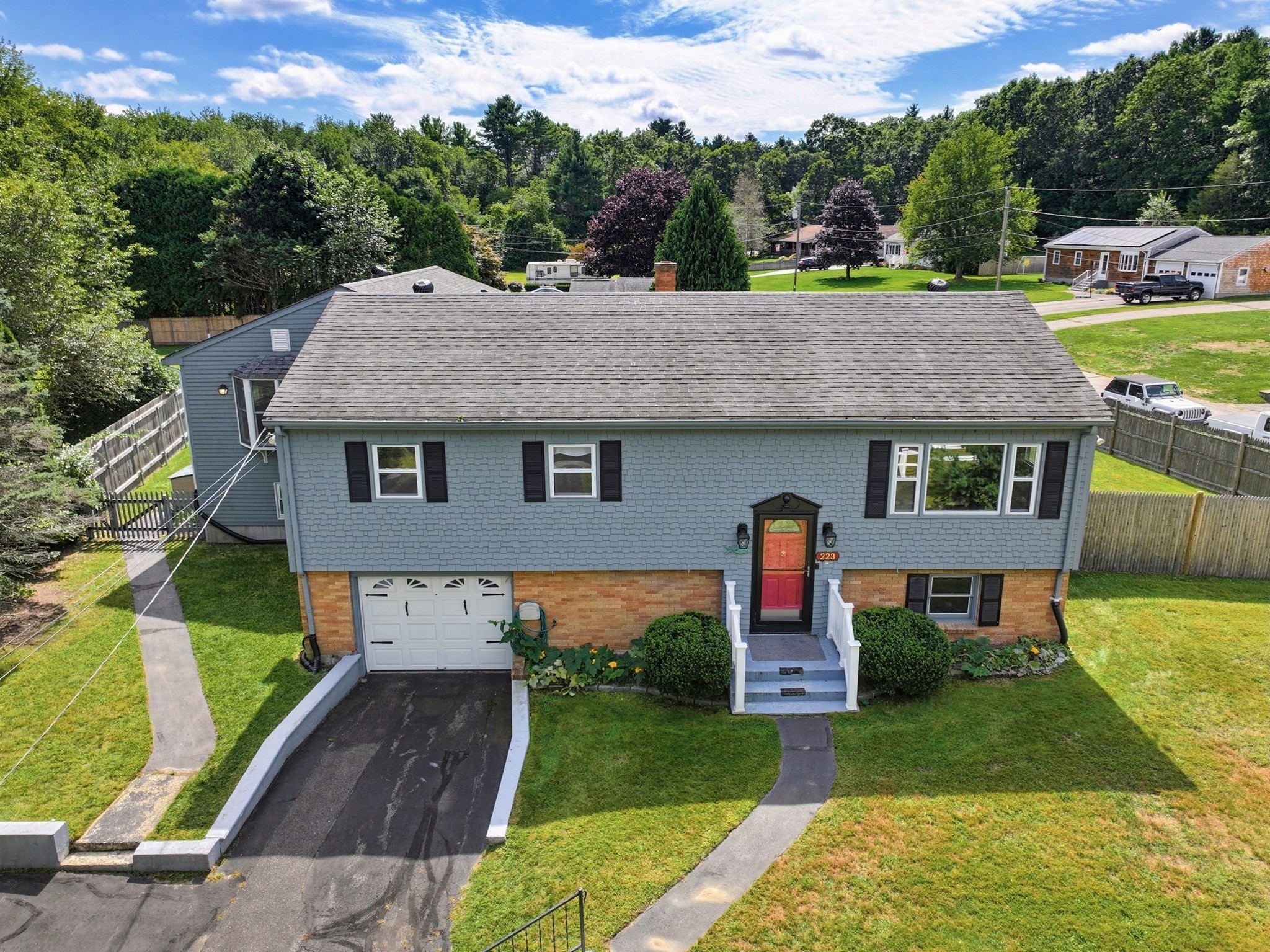 223 Reed Road Westport, MA 02790 - Photo 1 of 41 Gallery Image 1
