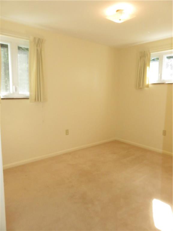 316 Jefferson Road Pittsburgh, PA 15235 - Photo 17 of 25 Gallery Image 17