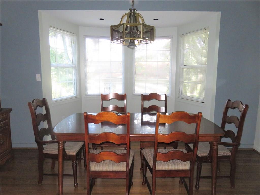 316 Jefferson Road Pittsburgh, PA 15235 - Photo 3 of 25 Gallery Image 3