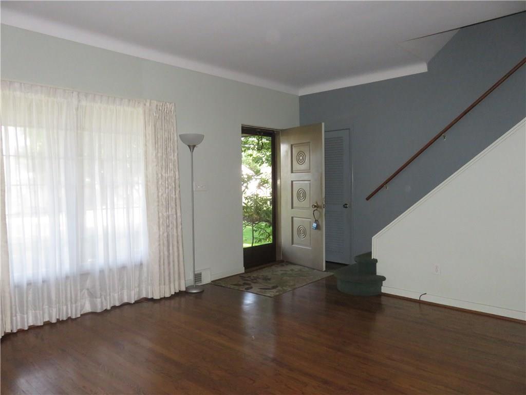 316 Jefferson Road Pittsburgh, PA 15235 - Photo 5 of 25 Gallery Image 5