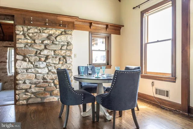 $999,500 | 8423 Yellow Springs Road, Frederick, MD 21702