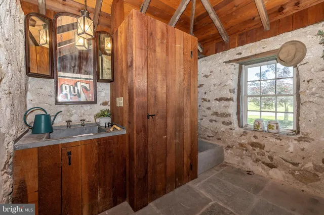 $999,500 | 8423 Yellow Springs Road, Frederick, MD 21702