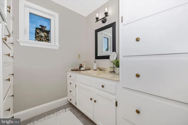 $999,500 | 8423 Yellow Springs Road, Frederick, MD 21702