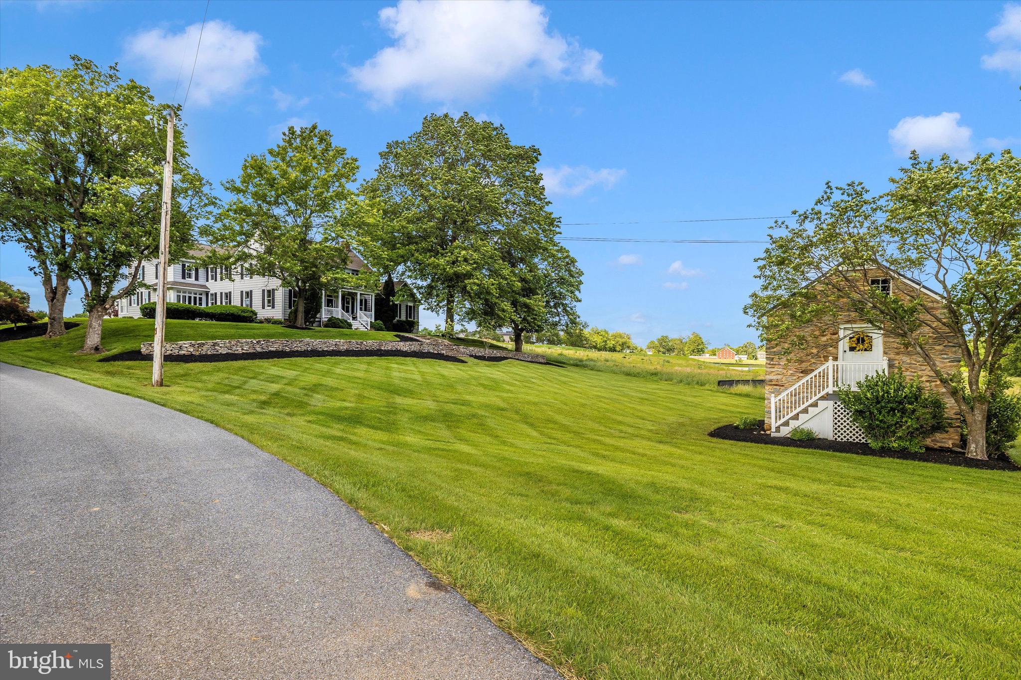 8423 Yellow Springs Road Frederick, MD 21702 - Photo 5 of 136