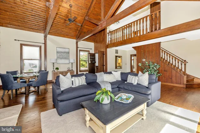 $999,500 | 8423 Yellow Springs Road, Frederick, MD 21702