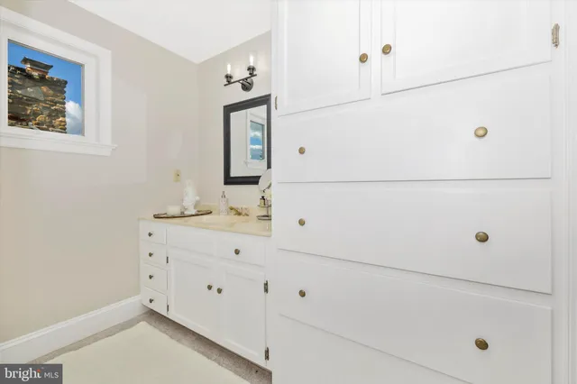 $999,500 | 8423 Yellow Springs Road, Frederick, MD 21702