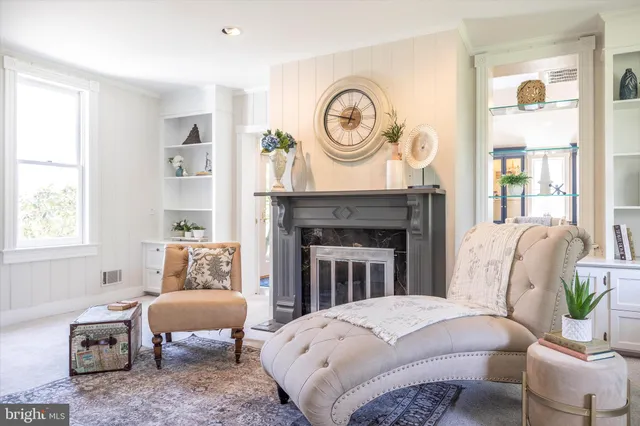 $999,500 | 8423 Yellow Springs Road, Frederick, MD 21702