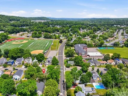 $529,000 | 112 Grove Avenue, Verona, NJ 07044