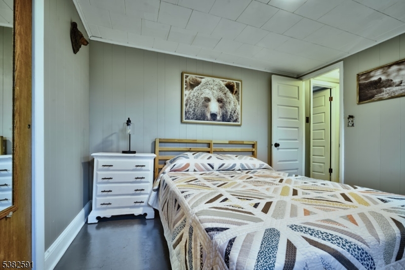 49 Mt Pleasant Road Columbia, NJ 07832 - Photo 38 of 47 a bedroom with a bed and a window