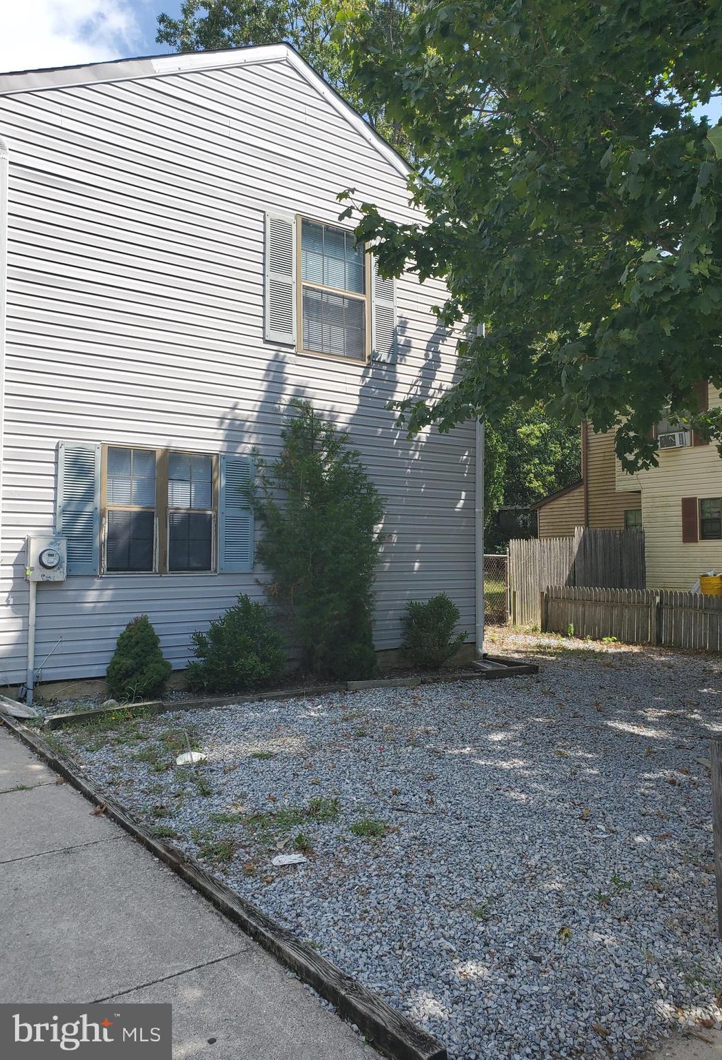 147 Hampshire Road Sicklerville, NJ 08081 - Photo 2 of 38