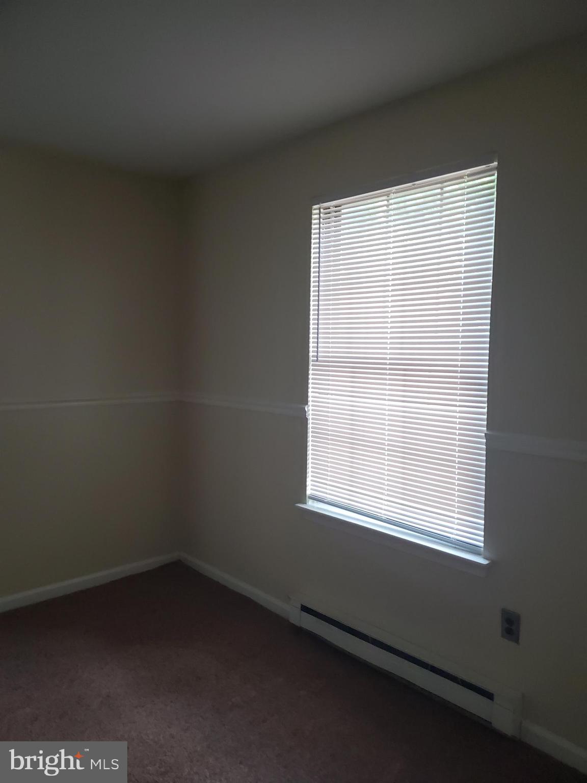 147 Hampshire Road Sicklerville, NJ 08081 - Photo 11 of 38
