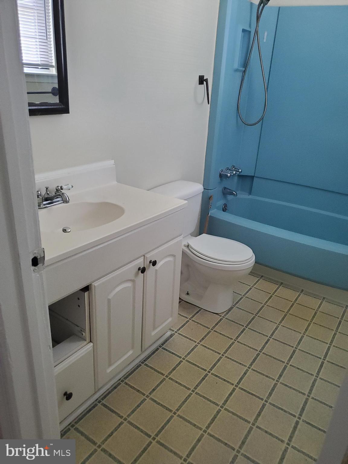 147 Hampshire Road Sicklerville, NJ 08081 - Photo 22 of 38