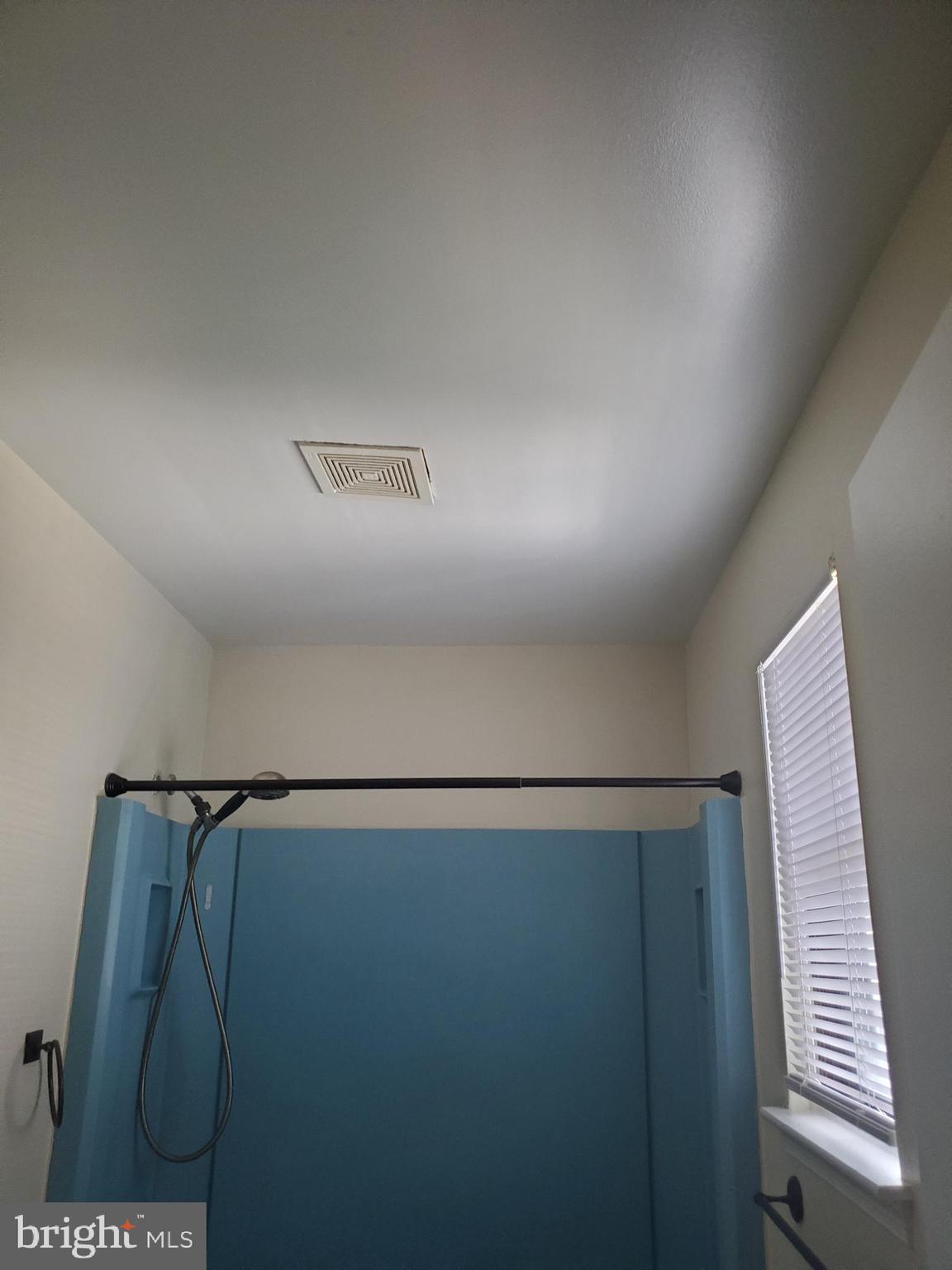 147 Hampshire Road Sicklerville, NJ 08081 - Photo 23 of 38
