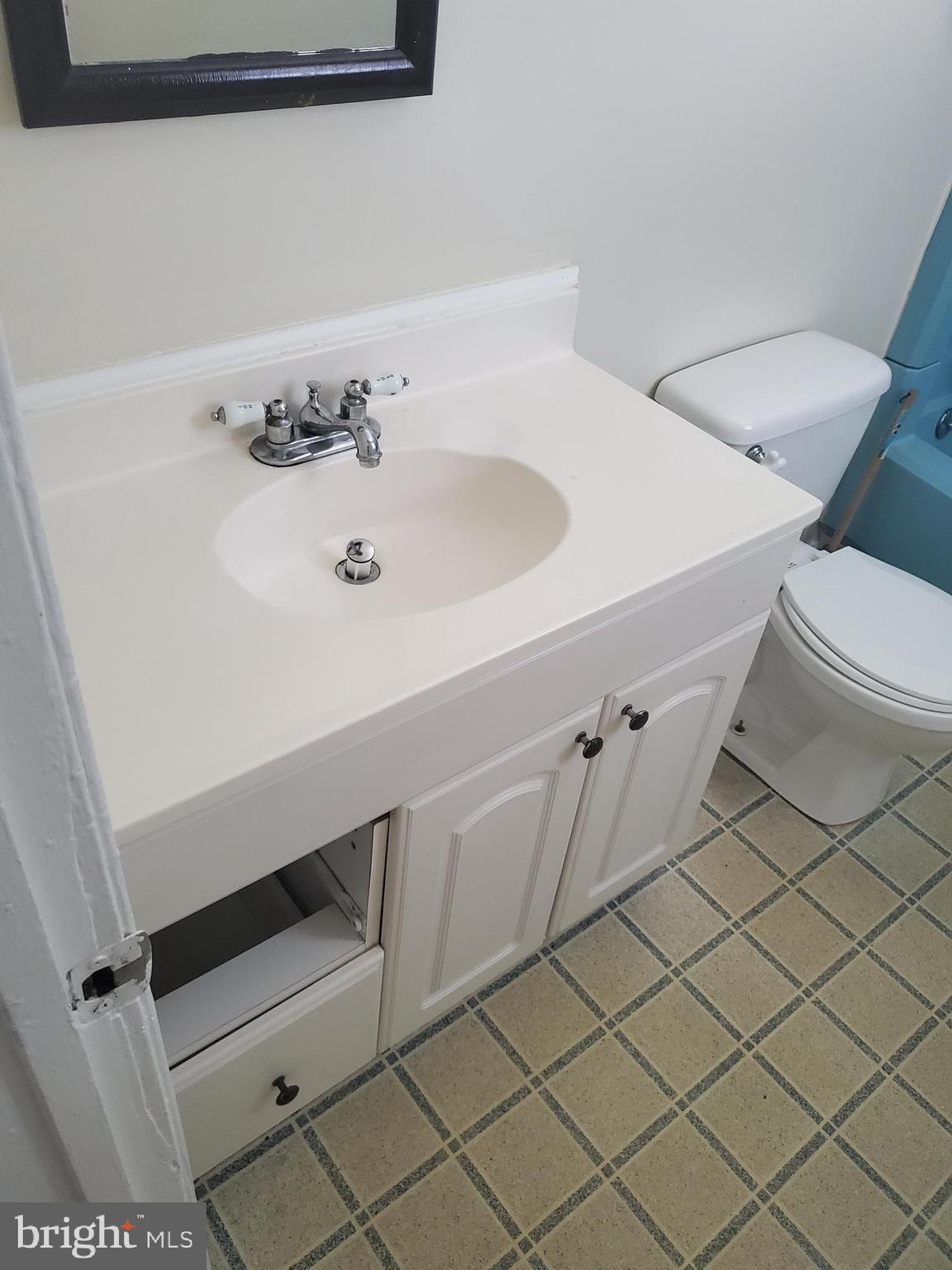 147 Hampshire Road Sicklerville, NJ 08081 - Photo 25 of 38