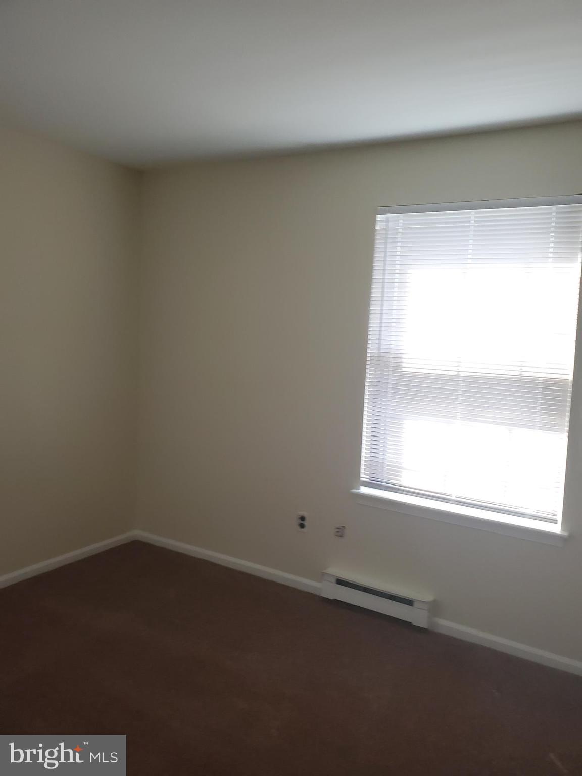 147 Hampshire Road Sicklerville, NJ 08081 - Photo 33 of 38