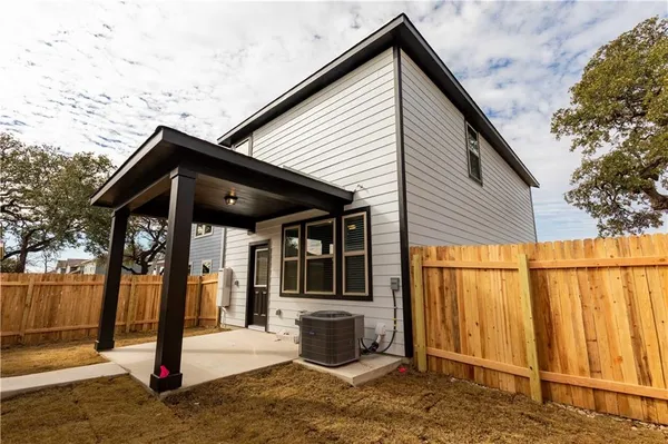 $2,125 | 2024 Pecan Island Drive, Leander, TX 78641