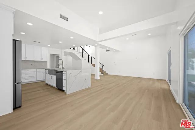 $1,379,000 | 16113 Gledhill Street, North Hills, CA 91343