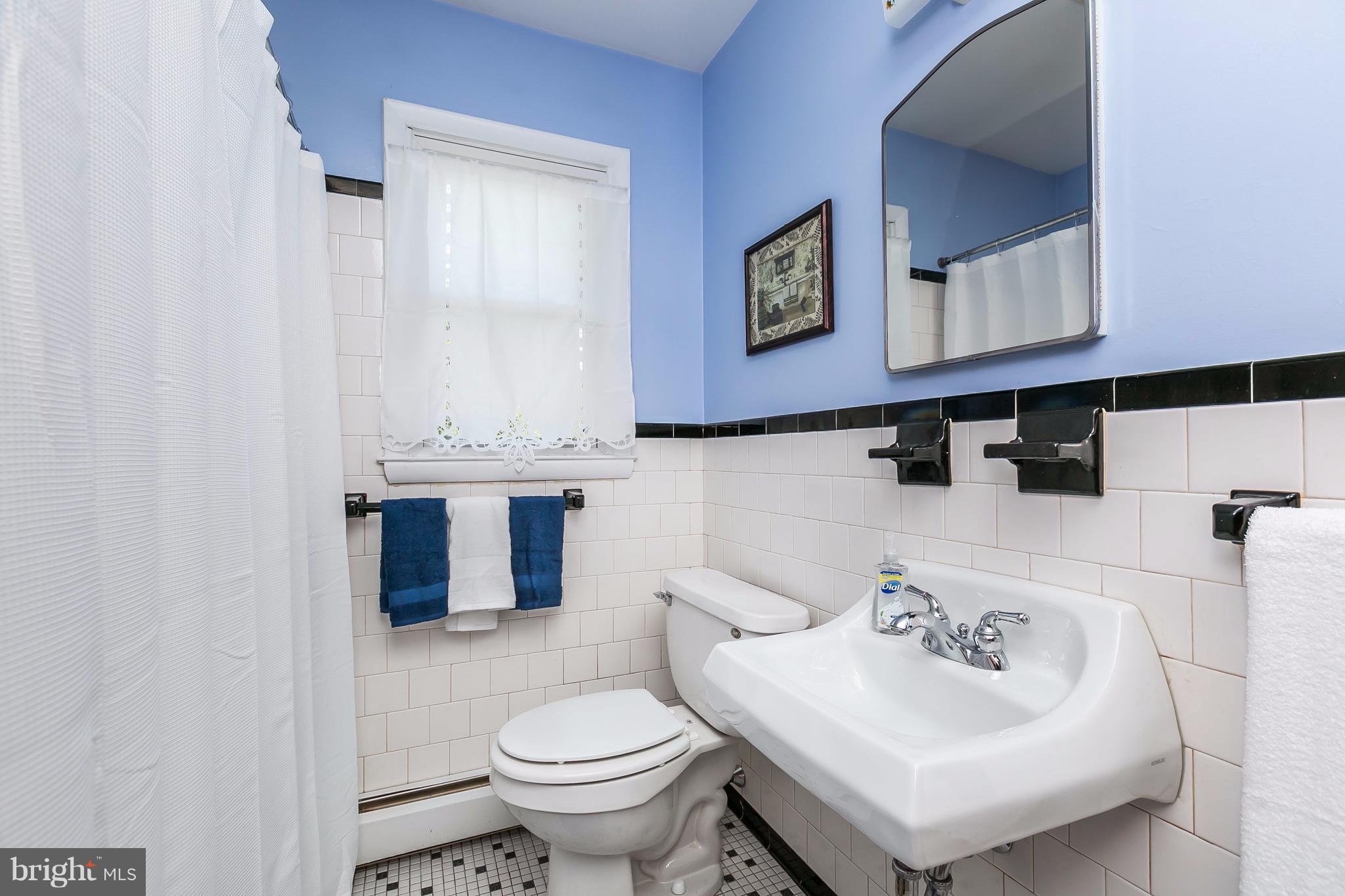 8944 Satyr Hill Road Baltimore, MD 21234 - Photo 16 of 29 1st Floor Bathroom