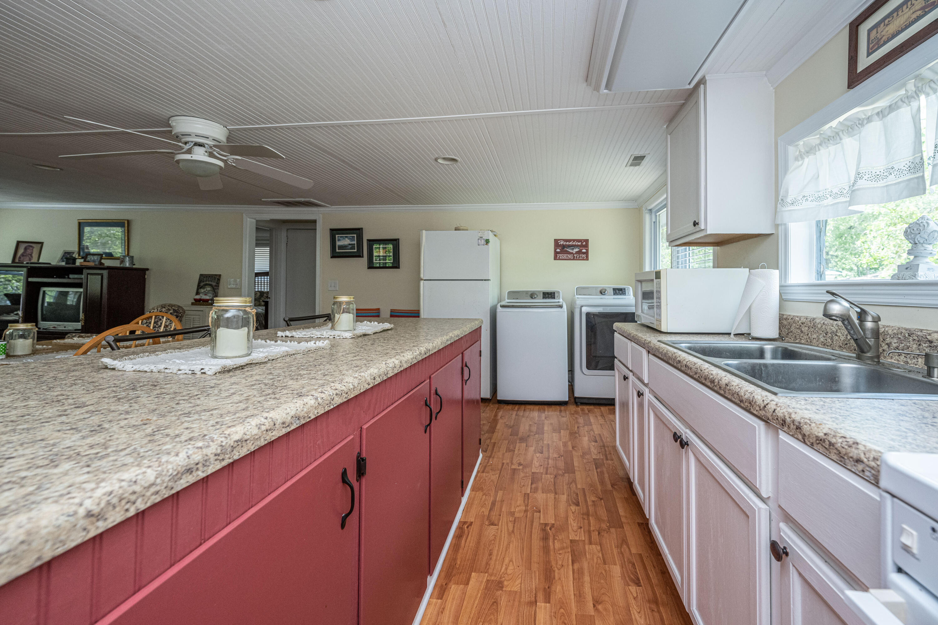 100 Hannibal Drive Ridgeville, SC 29472 - Photo 11 of 38 Counterspace