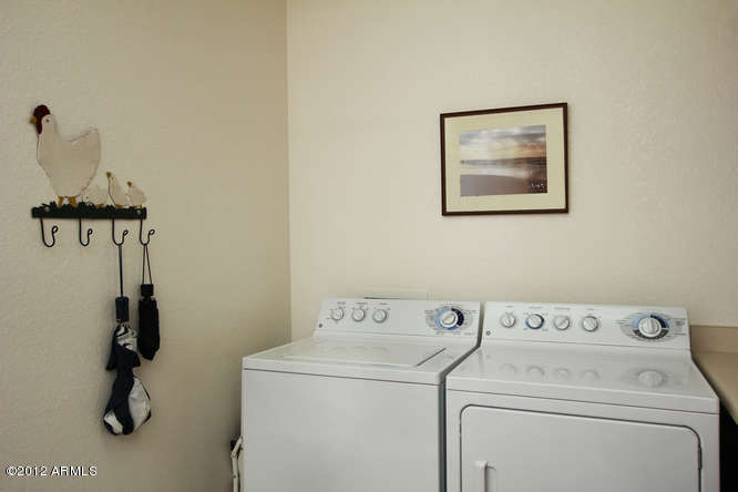 16134 Piccadilly Road Goodyear, AZ 85395 - Photo 18 of 21 Laundry