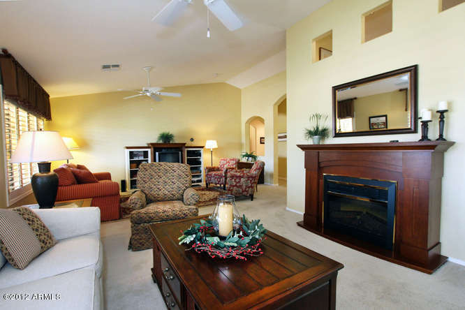 16134 Piccadilly Road Goodyear, AZ 85395 - Photo 4 of 21 Great Room