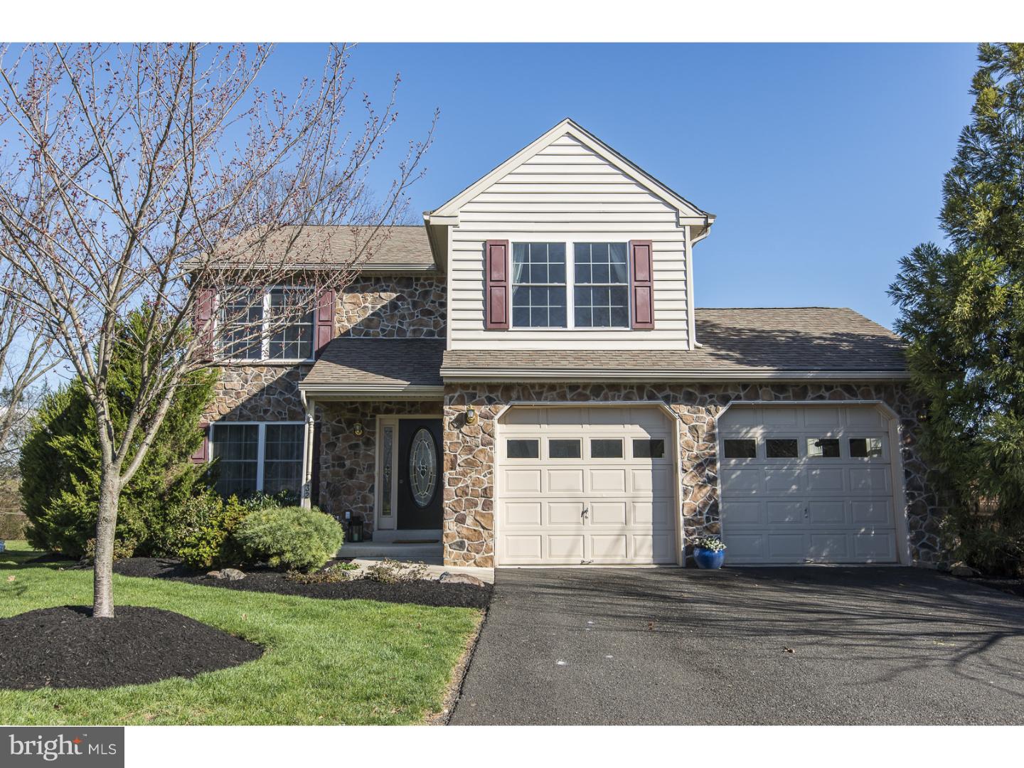 32 Red Oak Road Oreland, PA 19075 - Photo 1 of 25 Gallery Image 1