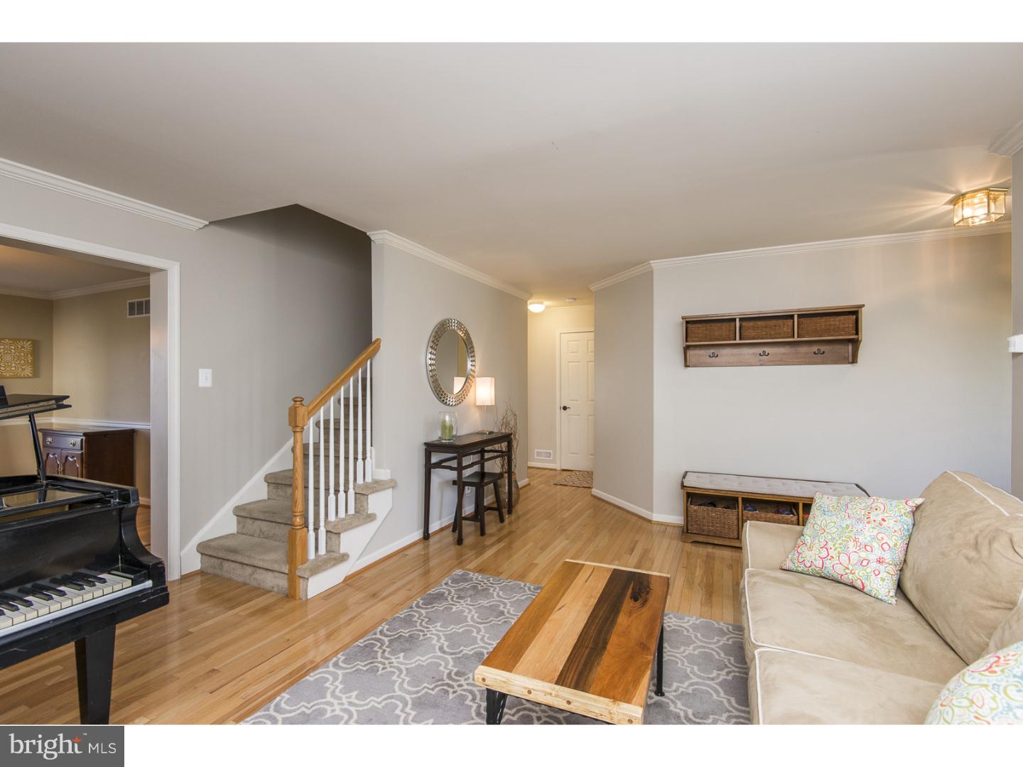32 Red Oak Road Oreland, PA 19075 - Photo 4 of 25 Gallery Image 4