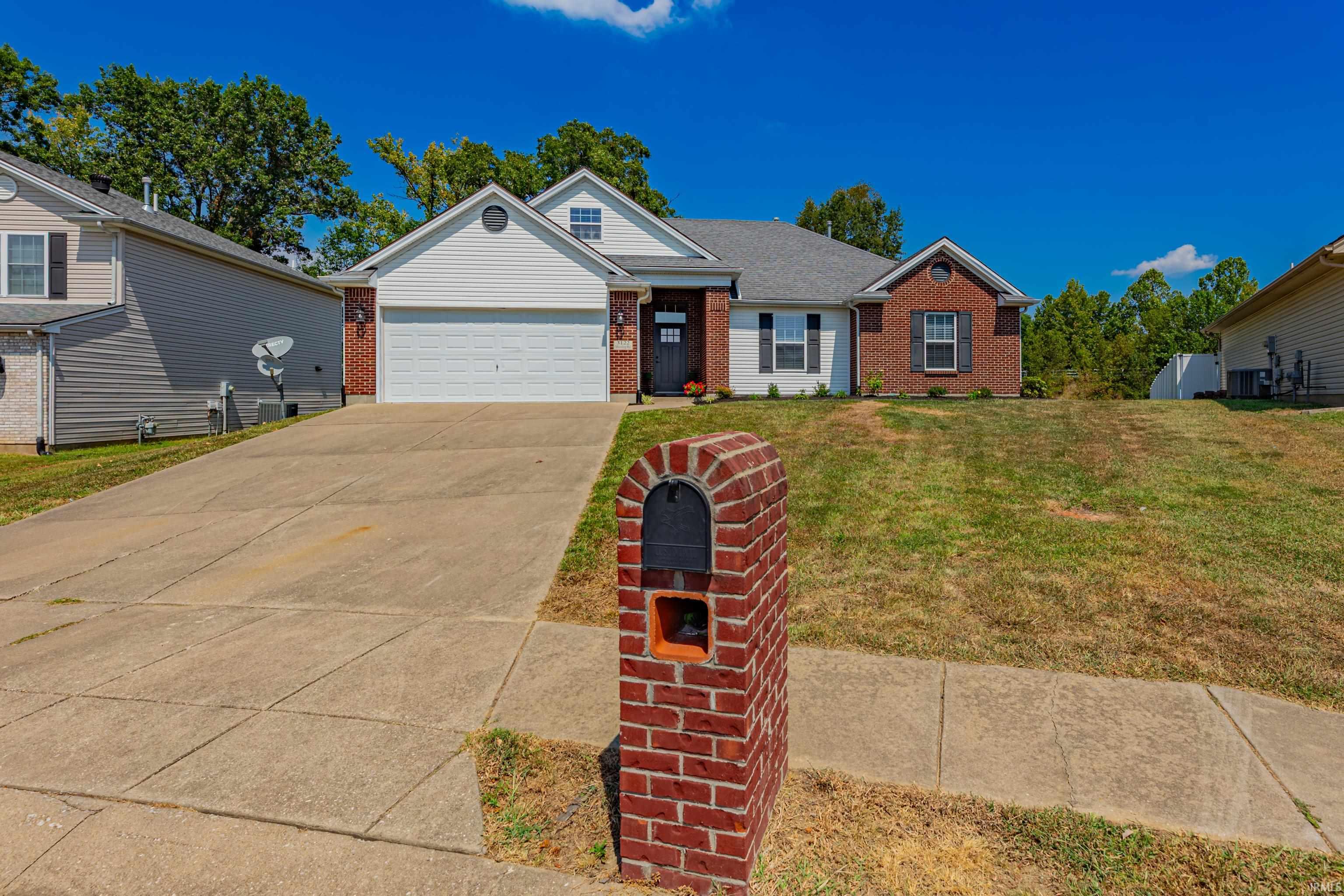 3122 Mooring Road Evansville, IN 47725 - Photo 2 of 36