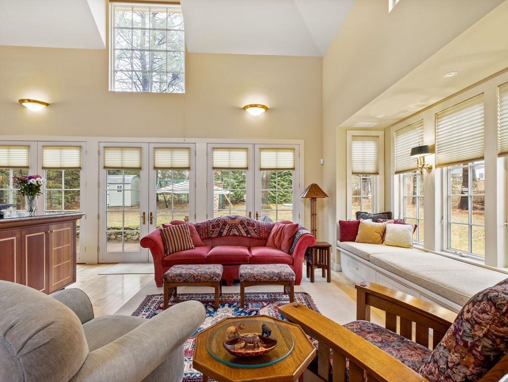 17 Bertwell Road Lexington, MA 02420 - Photo 4 of 28 Gallery Image 4