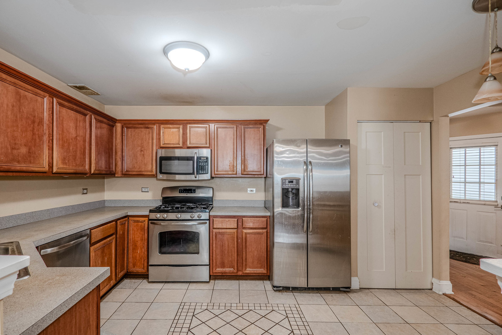 3060 Crystal Rock Road Naperville, IL 60564 - Photo 6 of 22