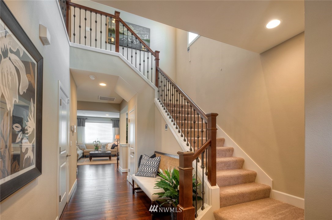 23706 43rd Drive Southeast, Unit 231 Bothell, WA 98021 - Photo 5 of 25 Gallery Image 5