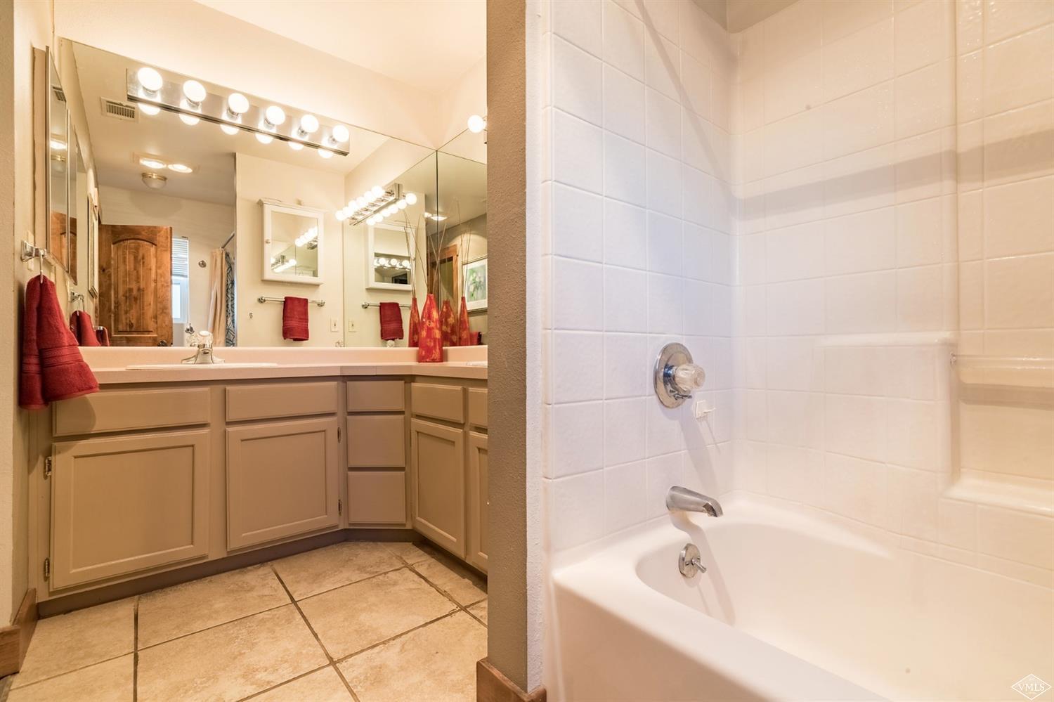 600 Nottingham Road, Unit 4 Avon, CO 81620 - Photo 8 of 12 Additional Photo
