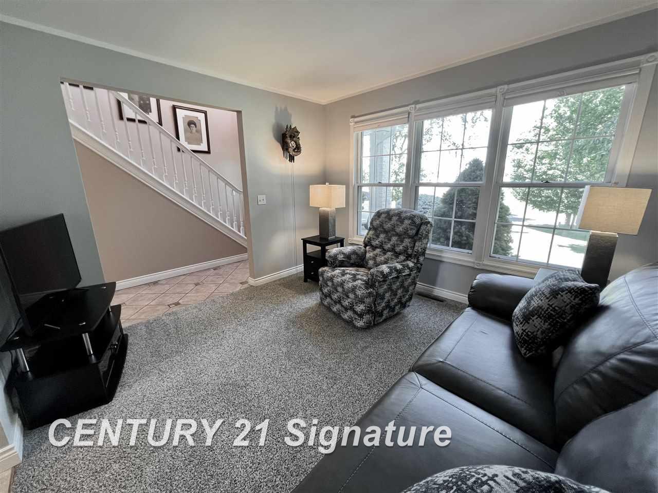 4106 Lone Road Freeland, MI 48623 - Photo 4 of 44