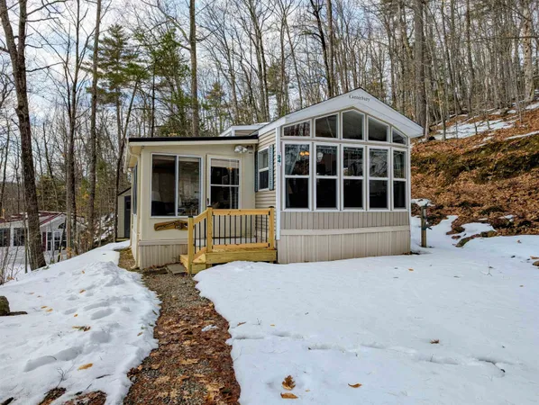 $240,000 | 34 Upper Meadows Road, Unit AKA 85, Holderness, NH 03245