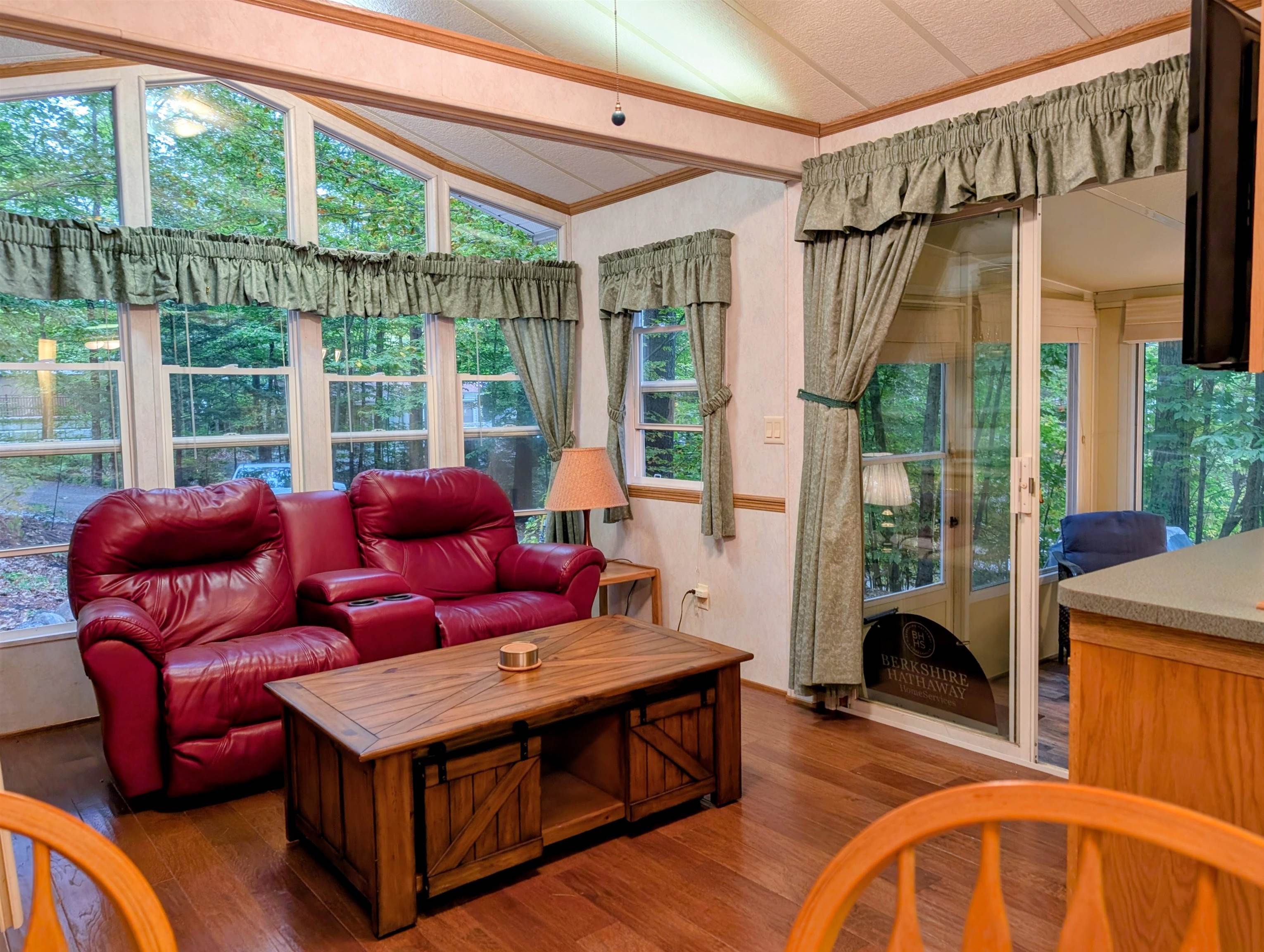 34 Upper Meadows Road, Unit AKA 85 Holderness, NH 03245 - Photo 8 of 41