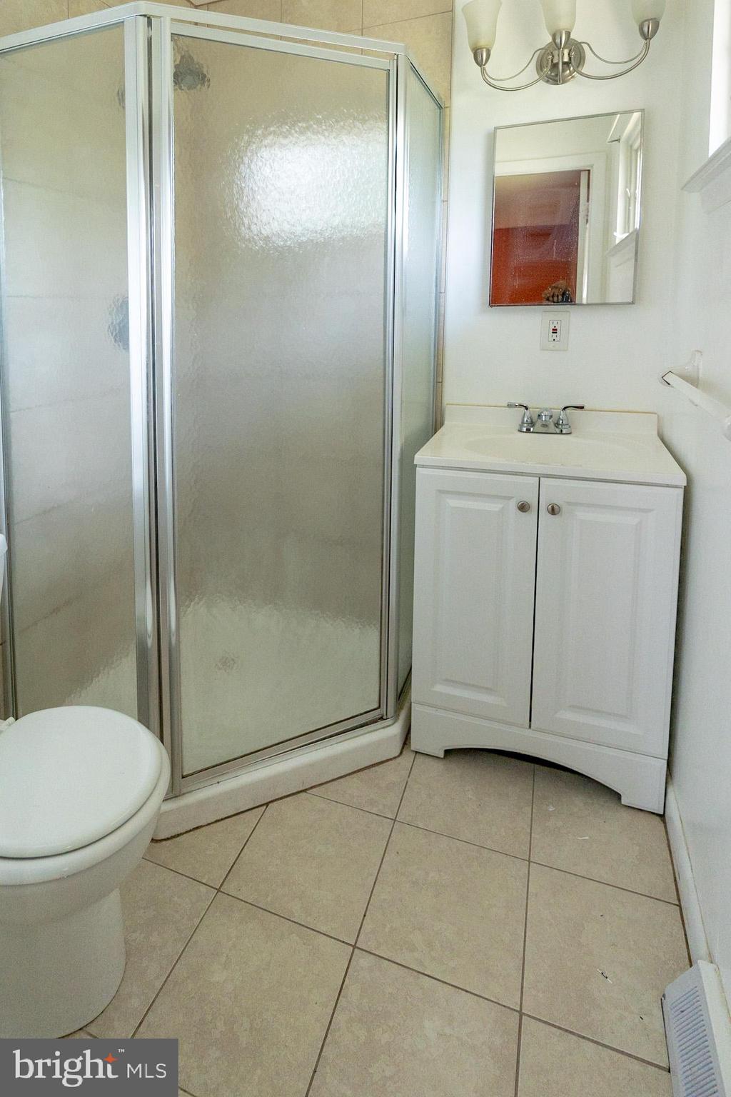 9801 Clanford Road Randallstown, MD 21133 - Photo 17 of 34 Master Bath
