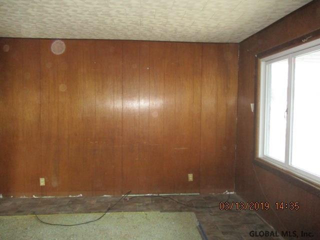368 Twelfth Street Schenectady, NY 12306 - Photo 7 of 12 Photo 7