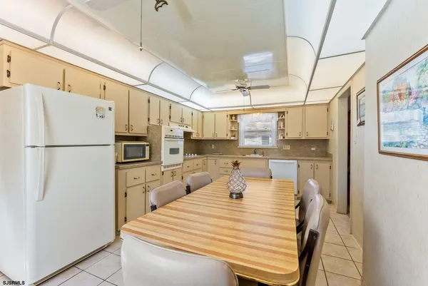 $999,000 | 8001 Winchester Road, Margate City, NJ 08402